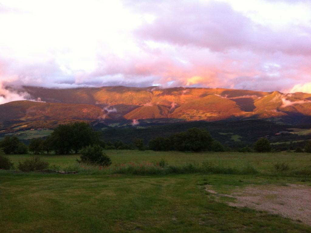 Bed and Breakfast Weekend En Provence Comps  Zimmer foto